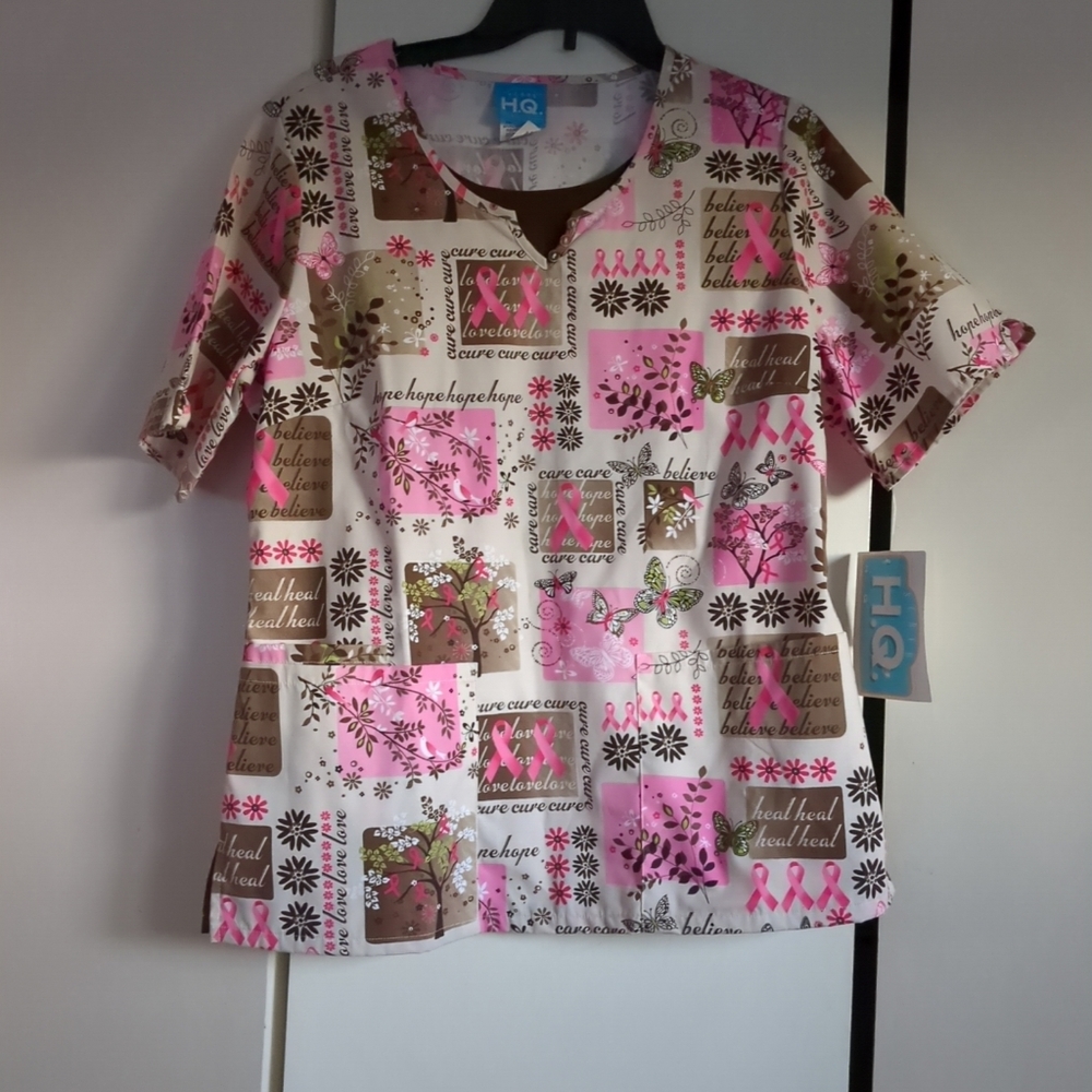 HQ scrub top size medium NWT
